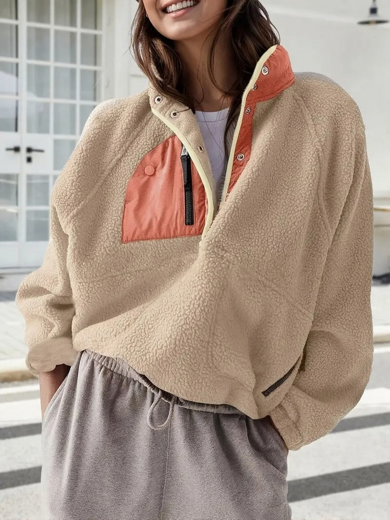 Fashionable fleece sweatshirt