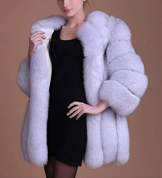 2018 New Hot Winter Women Jacket Factory Supply Fashion Fur Coat White Pink Women Furs Faux Fox/Rabbit Fur Coat