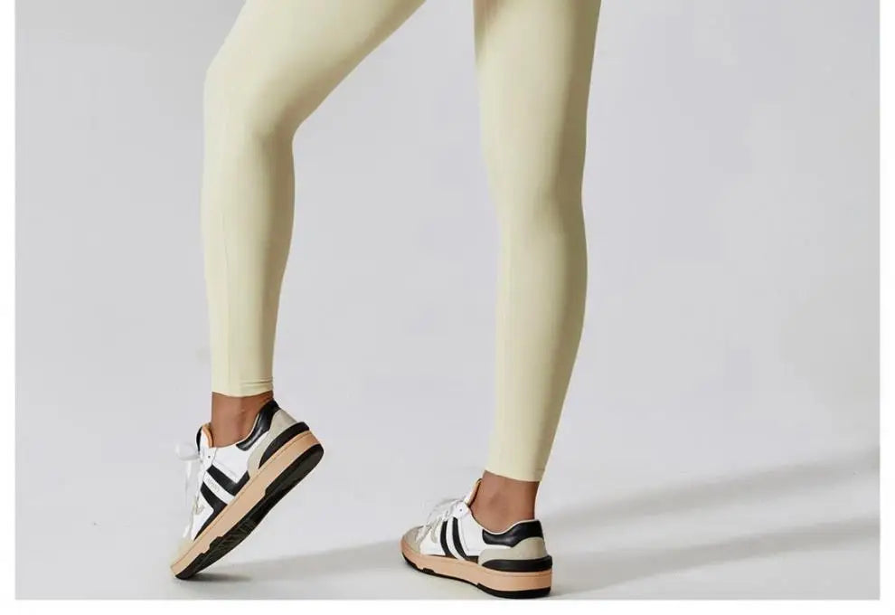 One-piece Sports Training Jumpsuit Women's Long Sleeve Tight Hip-highlighting Bodysuit Gym Clothing Sexy Dance Exercise Tights