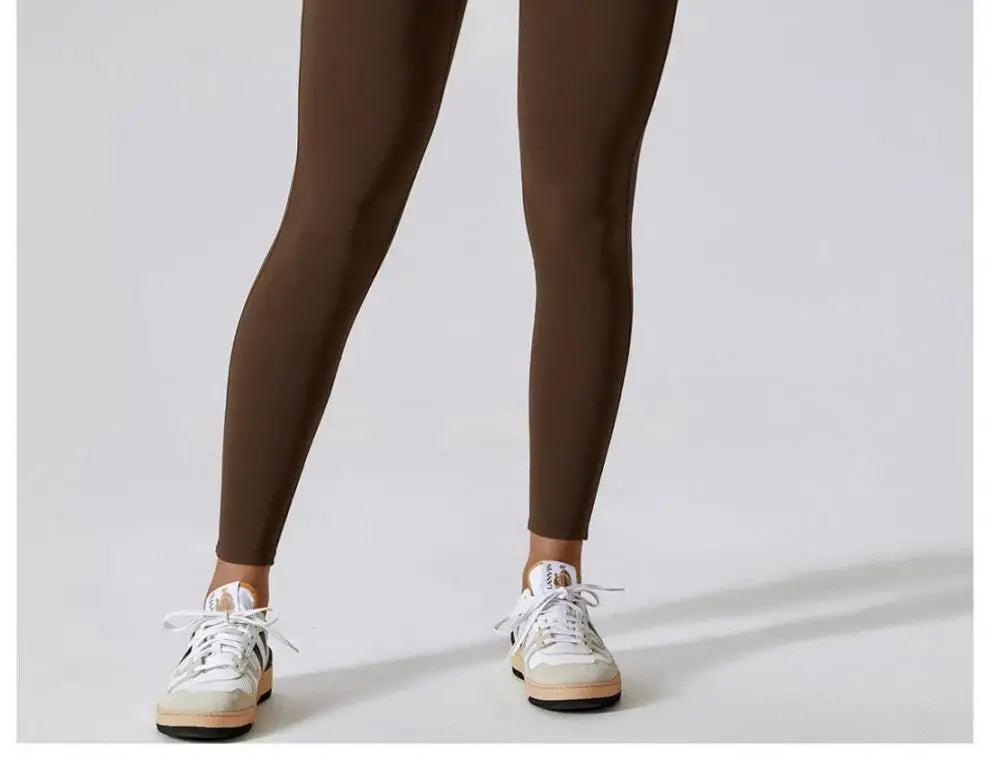 One-piece Sports Training Jumpsuit Women's Long Sleeve Tight Hip-highlighting Bodysuit Gym Clothing Sexy Dance Exercise Tights