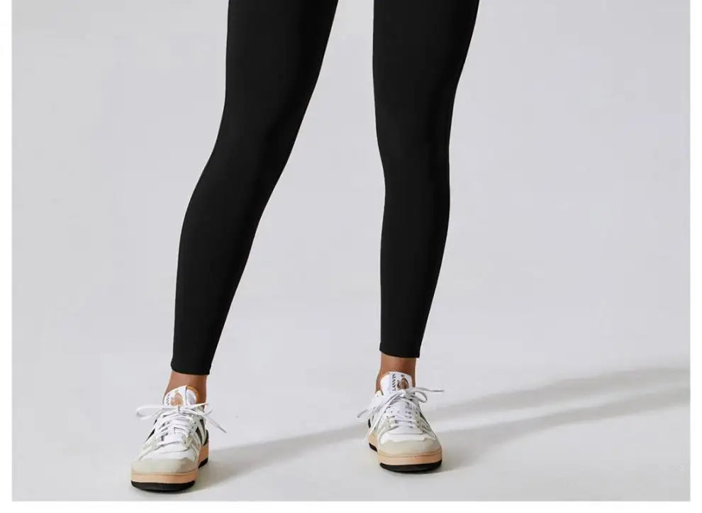 One-piece Sports Training Jumpsuit Women's Long Sleeve Tight Hip-highlighting Bodysuit Gym Clothing Sexy Dance Exercise Tights