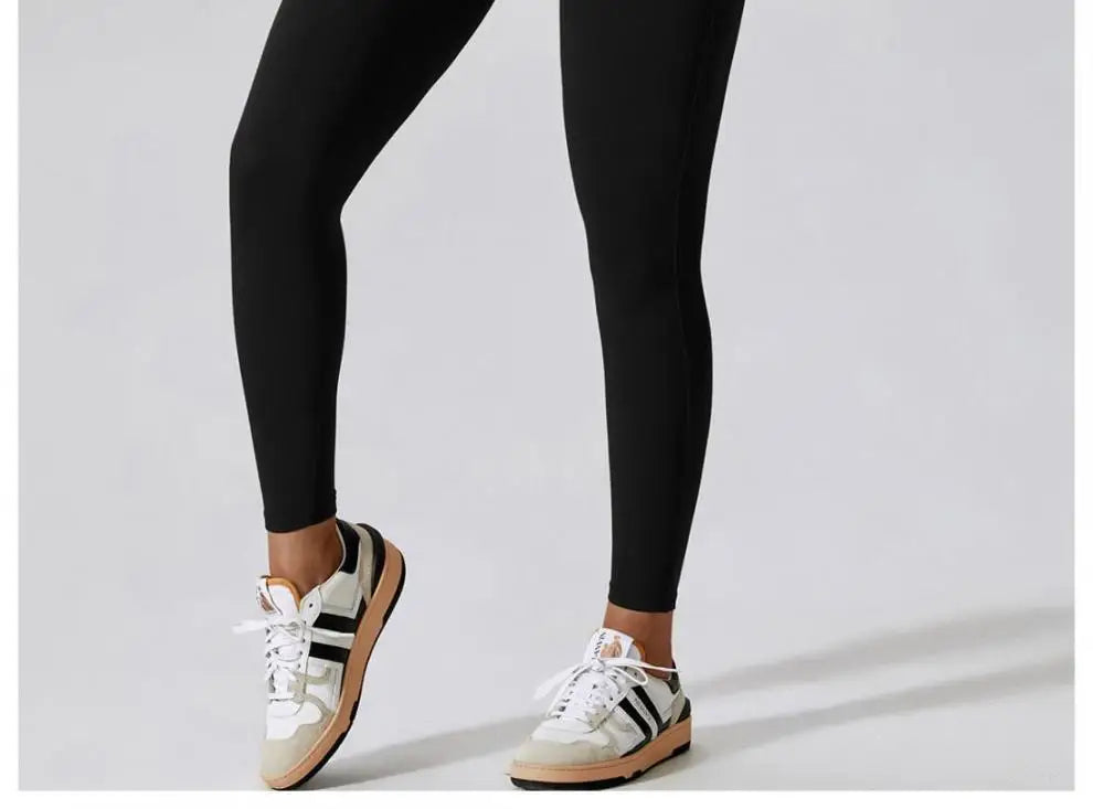 One-piece Sports Training Jumpsuit Women's Long Sleeve Tight Hip-highlighting Bodysuit Gym Clothing Sexy Dance Exercise Tights