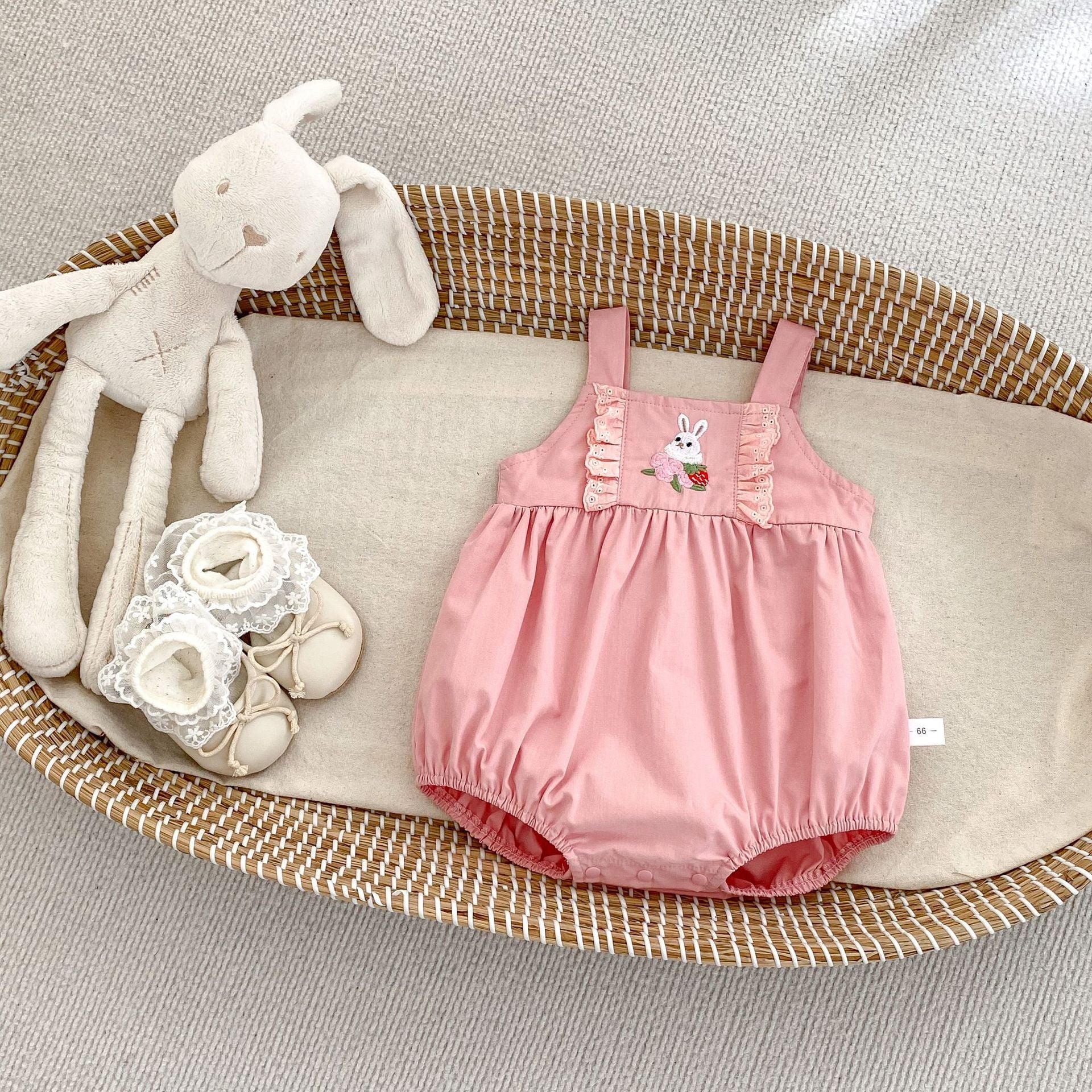 Arrival Spring Girls Long Sleeves Lace-trim Turn-down Collar Top Shirt and Sleeveless Onesies Clothing Set